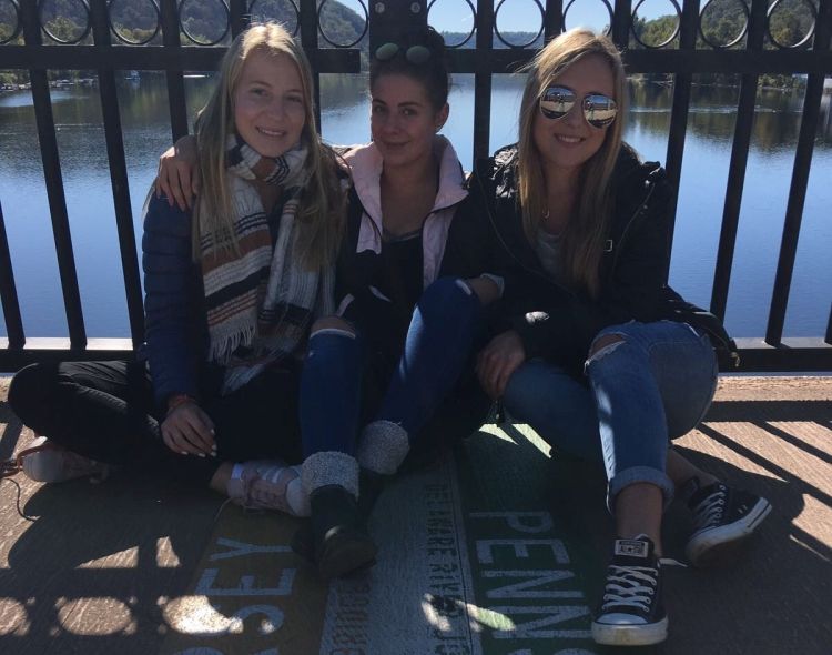 aifs-au-pair-usa-ugc-julias-personen-brücke