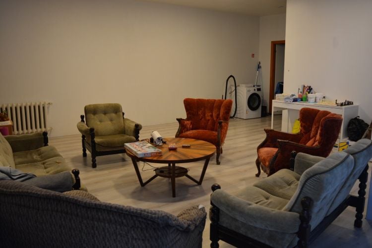 Der Wohnbereich in der Unterkunft beim Freiwilligenprojekt Forest and Beach in Island mit AIFS