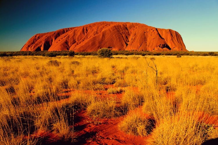 Der Uluru bei Sonnenuntergang