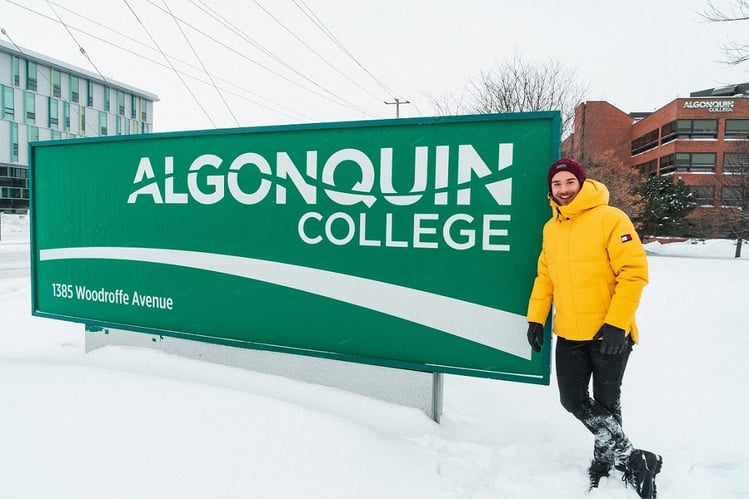 aifs-kanada-ottawa-algonquin-college-schild-person