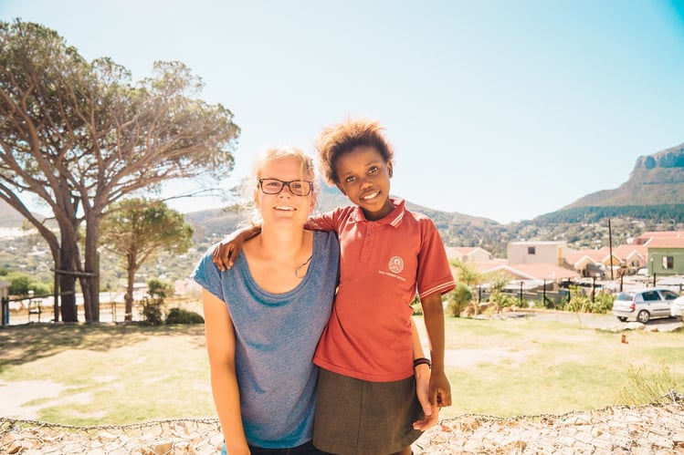 aifs-suedafrika-freiwilligenprojekt-child-care-kind-person-volunteer-2