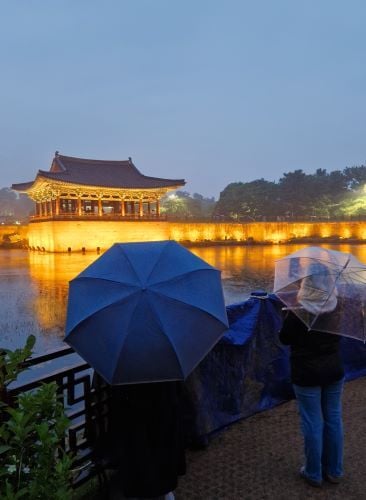 Abendliche Beleuchtung in Gyeongju beim Adventure Trip in Südkorea mit AIFS