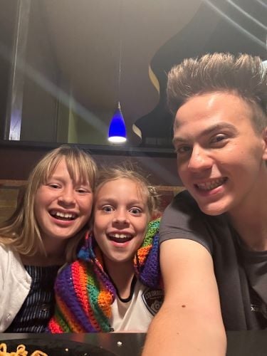 Marcel mit seinen Gastkinder als Au Pair in den USA mit AIFS