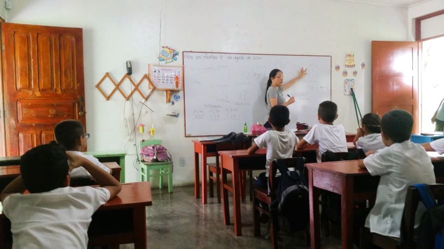 Klasse beim Unterrichten beim Freiwilligenprojekt Teaching in Südkorea mit AIFS