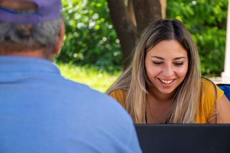 Volunteer beim Freiwilligenprojekt Homeless Support in Griechenland mit AIFS