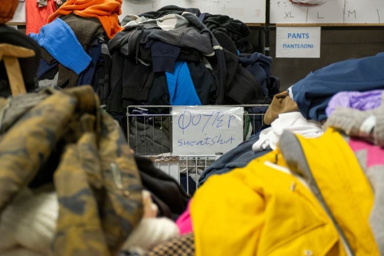 Kleidung beim Freiwilligenprojekt Ethical Fashion in Griechenland mit AIFS