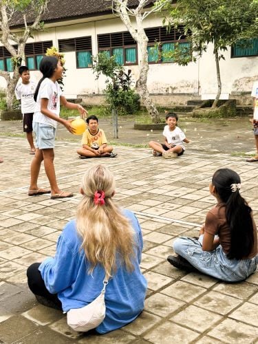 Pause beim Freiwilligenprojekt Teaching in Bali mit AIFS