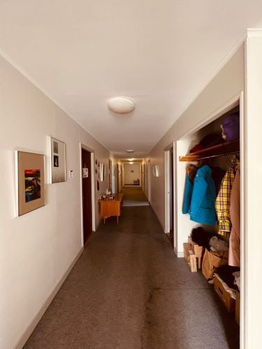 Flur der Unterkunft beim Freiwilligenprojekt Organic Farming in Island mit AIFS