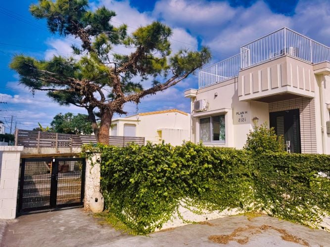 Unterkunft von außen beim Freiwilligenprojekt Sea Turtle Conservation in Japan