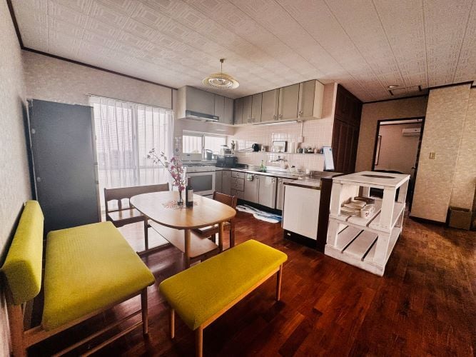 Essecke und Küche beim Freiwilligenprojekt Sea Turtle Conservation in Japan mit AIFS