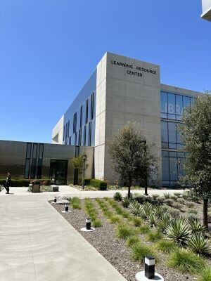 AIFS_SA_USA_Campus_Golden West College (2)