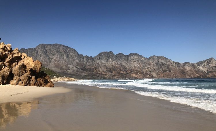 Strand an der Küste Südafrikas