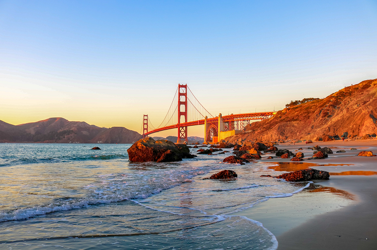 Die berühmte Golden Gate Bridge in San Francisco