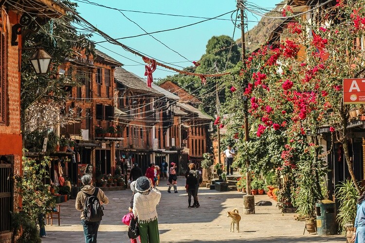 Eine Straße in Bandipur, Nepal
