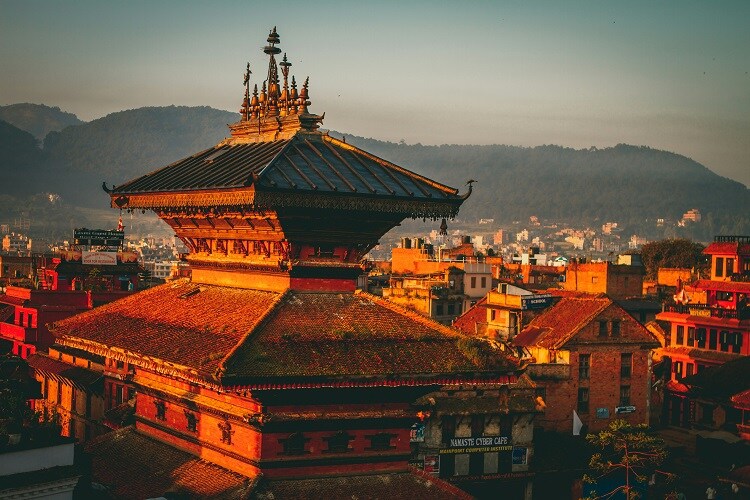 Blick über die Dächer von Bhaktapur in Nepal
