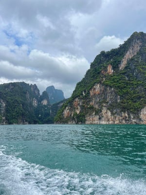 aifs-adventure-trips-thailand-southern-thai-ugc-antoniab-@antoniia-meer-berg (5)