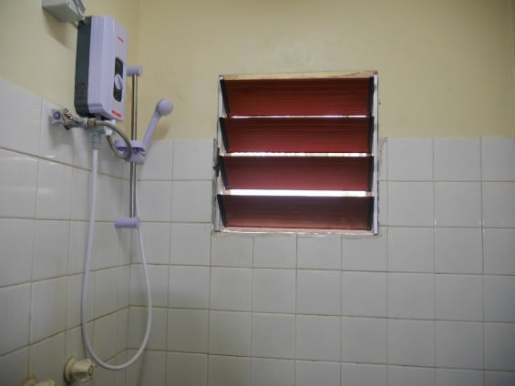 aifs-freiwilligenarbeit-fidschi-unterkunft-dusche