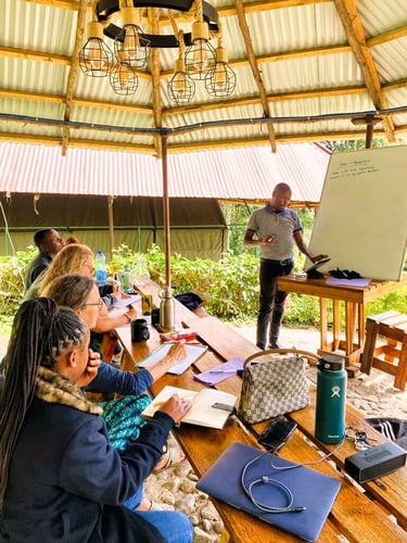 aifs-freiwilligenarbeit-tansania-trees-for-future-partnerfotos-umweltbildung-unterricht