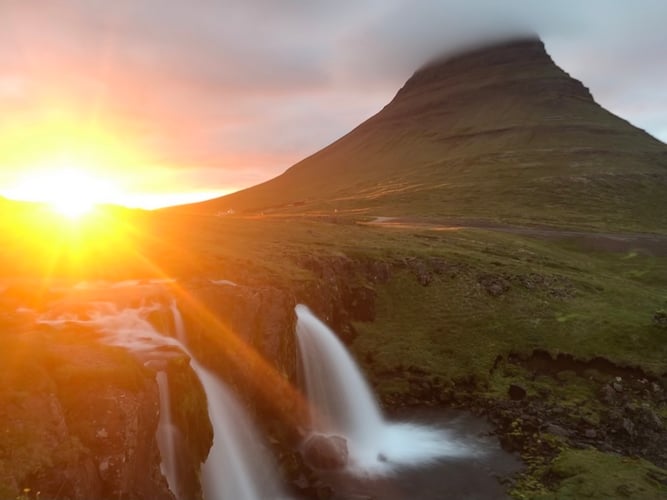 aifs-island-sonnenuntergang-berg