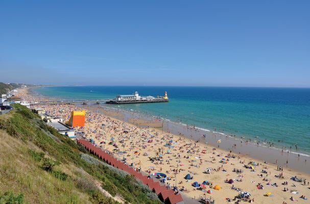 aifs-schueleraustausch-england-select-partnerfotos-brockenhurst-college-Bournemouth