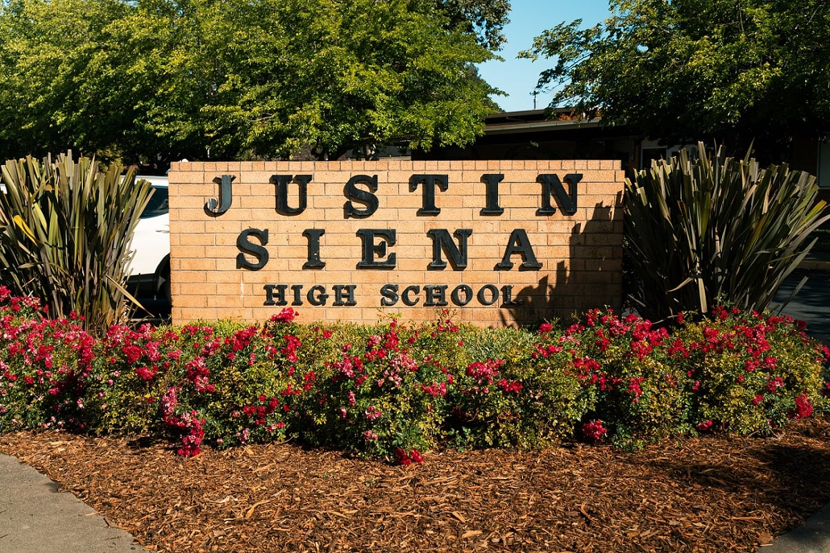Schüleraustausch in den USA an der Justin-Siena High School mit AIFS
