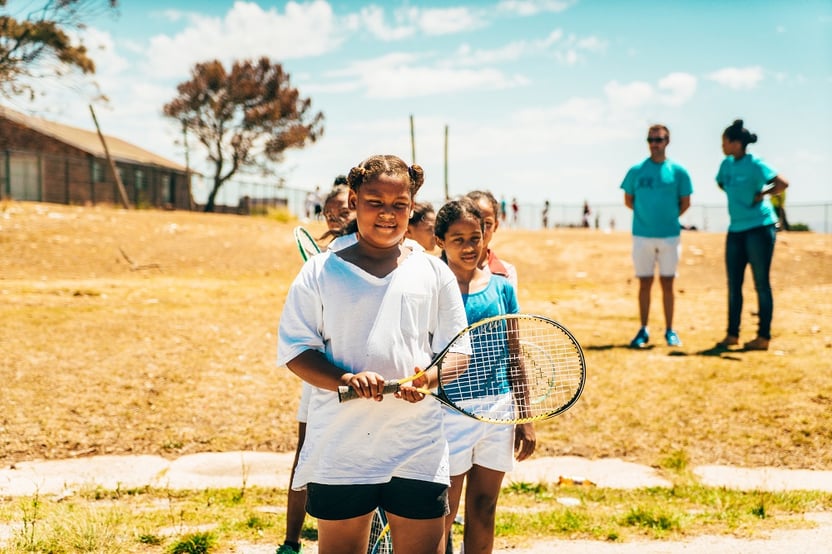 aifs-suedafrika-freiwilligenprojekt-sports-coaching-kinder-tennis