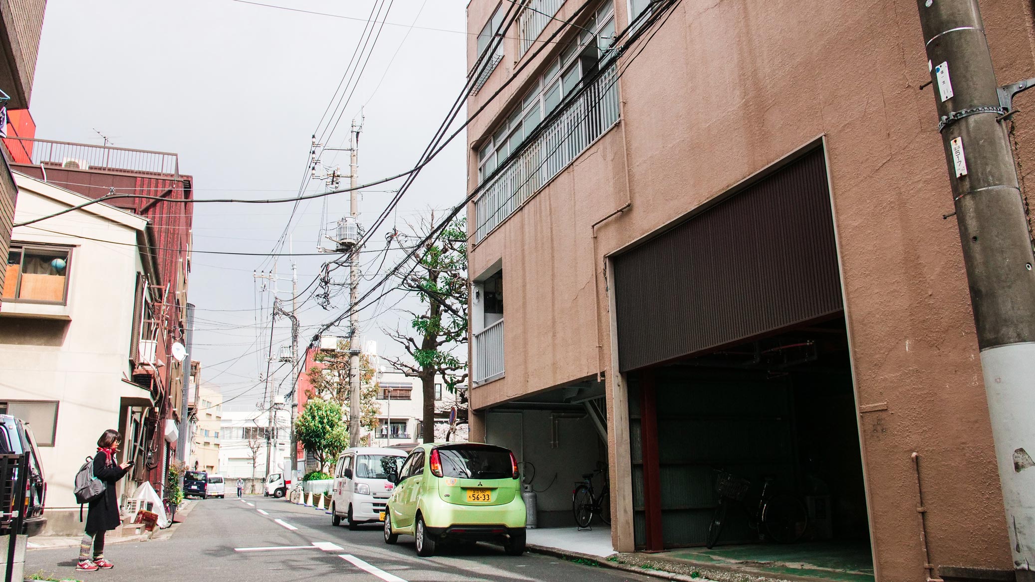 AIFS-Sprachkurs-Japan-Work-and-Travel-Japan-typische-Straße-Nachbarschaft-Tokyo