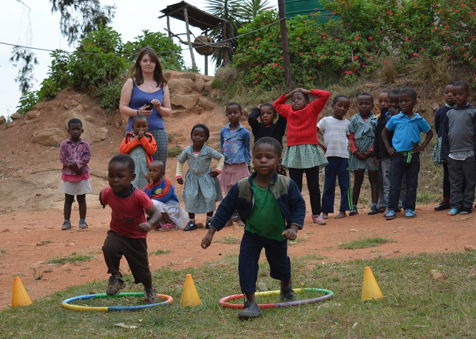 aifs-eswatini-freiwilligenarbeit-sport-kinder-1